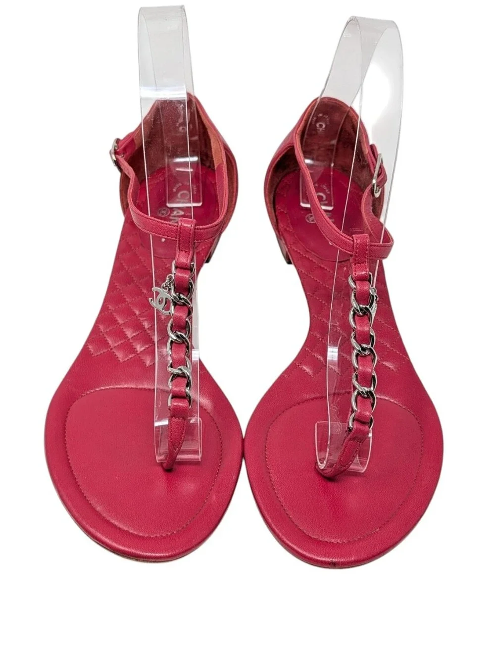 Chanel Red Interlocking CC T-Strap Thong Chain Quilted Sandals Size EU 38